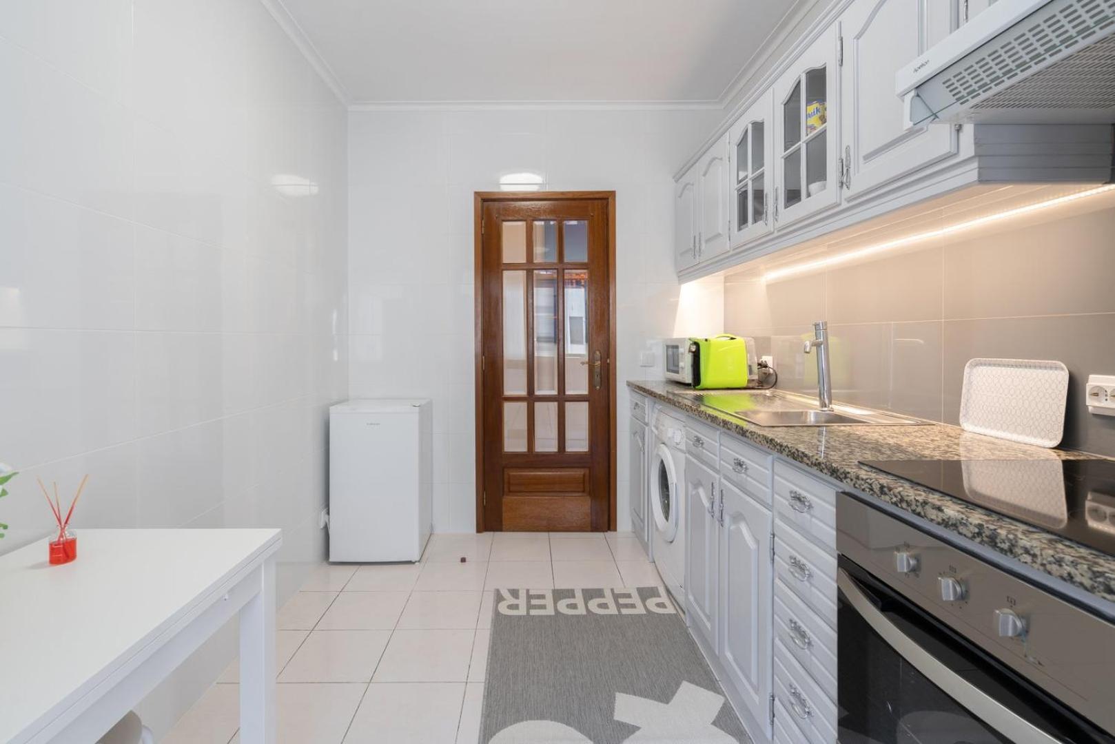 Guestready - Modern 2Br Flat In Vila Nova De Gaia Porto Exterior photo
